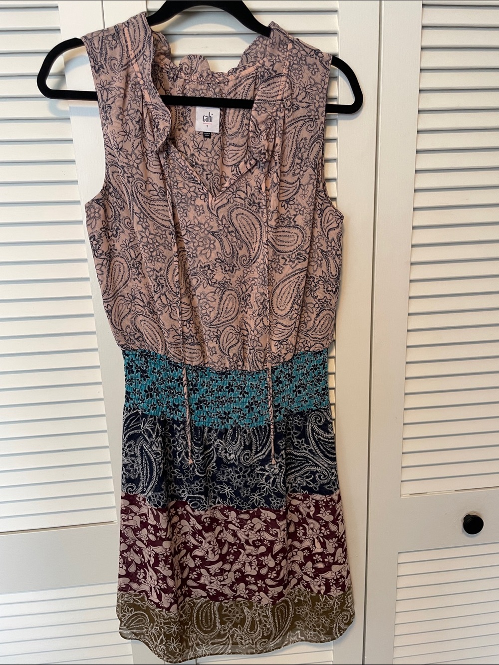 Cabi Dani Paisley Tiered Sleeveless Dress in Blush Multi